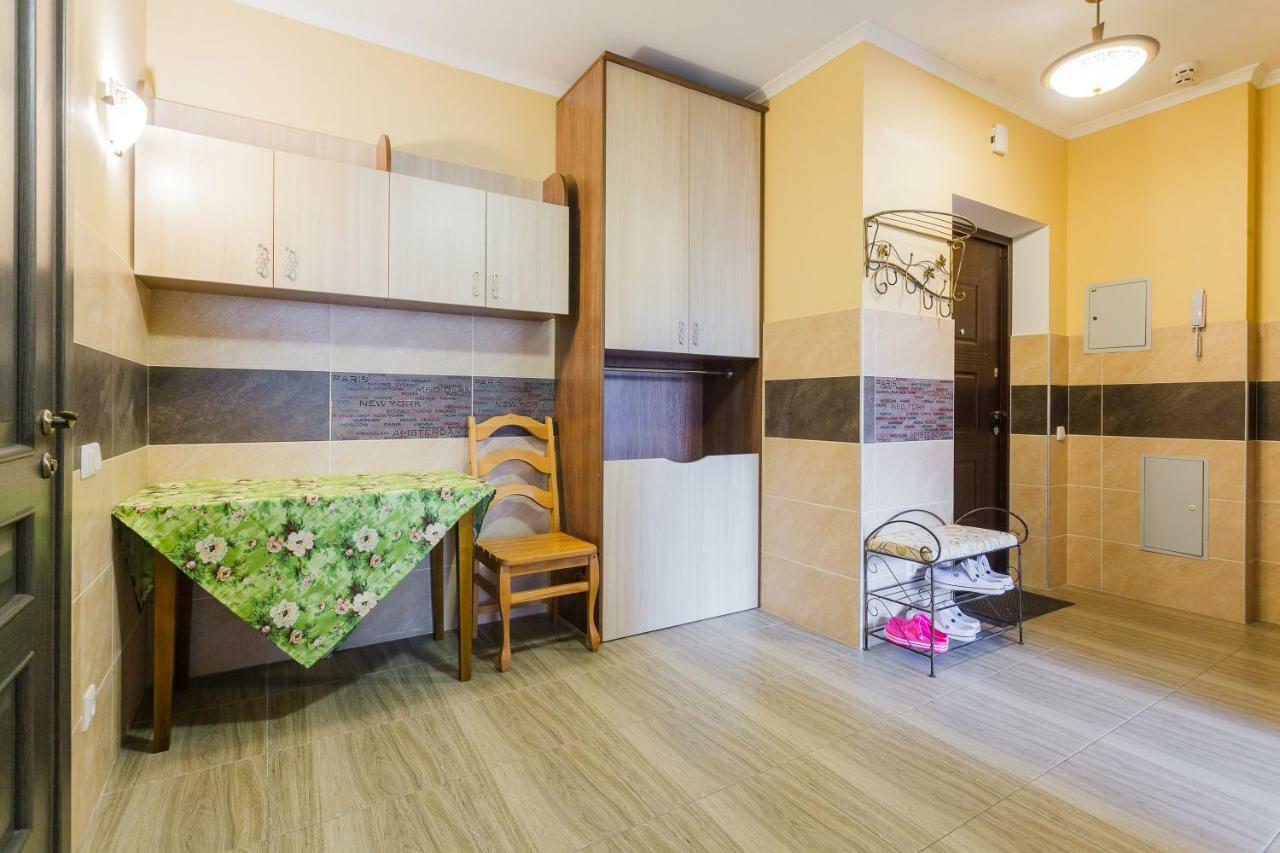 Солнечная Квартира На Ломоносова 71, Вднх Kiev Ngoại thất bức ảnh