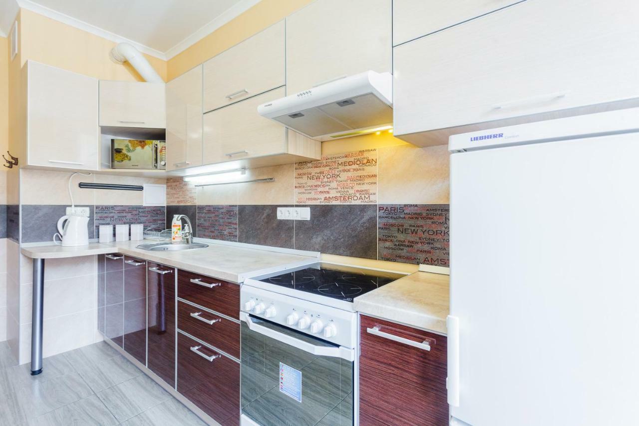 Солнечная Квартира На Ломоносова 71, Вднх Kiev Ngoại thất bức ảnh